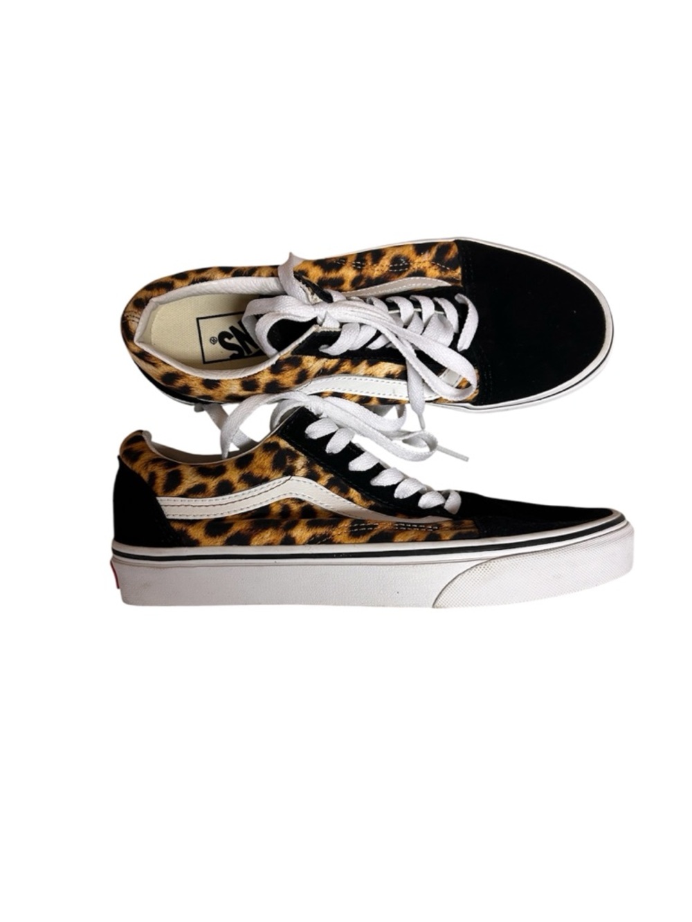 Vans Old Skool Sneakers in Black with Leopard Print